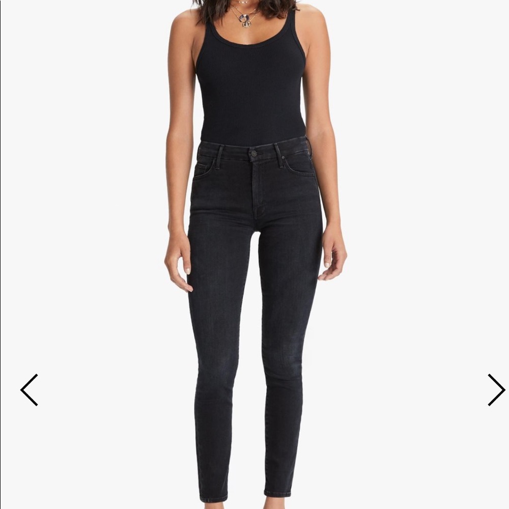 Mother “The High Waisted Looker” Jeans size 32